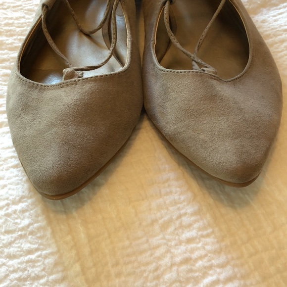 BCBG Generation Tan Faux Suede Tie-up Flat Shoes with Pointed Toe - Picture 6 of 16